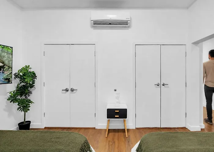 Apartment Minimalist Luxe Chic 1br Gym *
